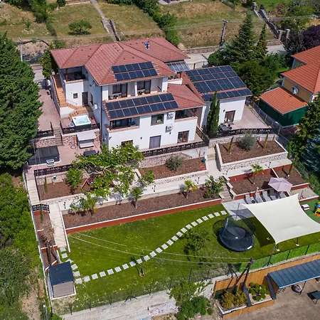 Olgi Milla Balatonalmádi