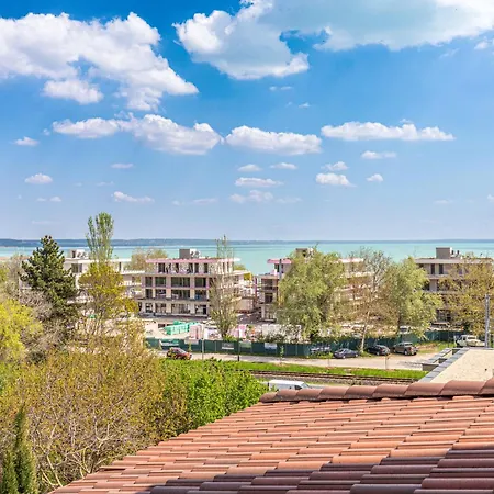 Olgi Milla * Balatonalmádi